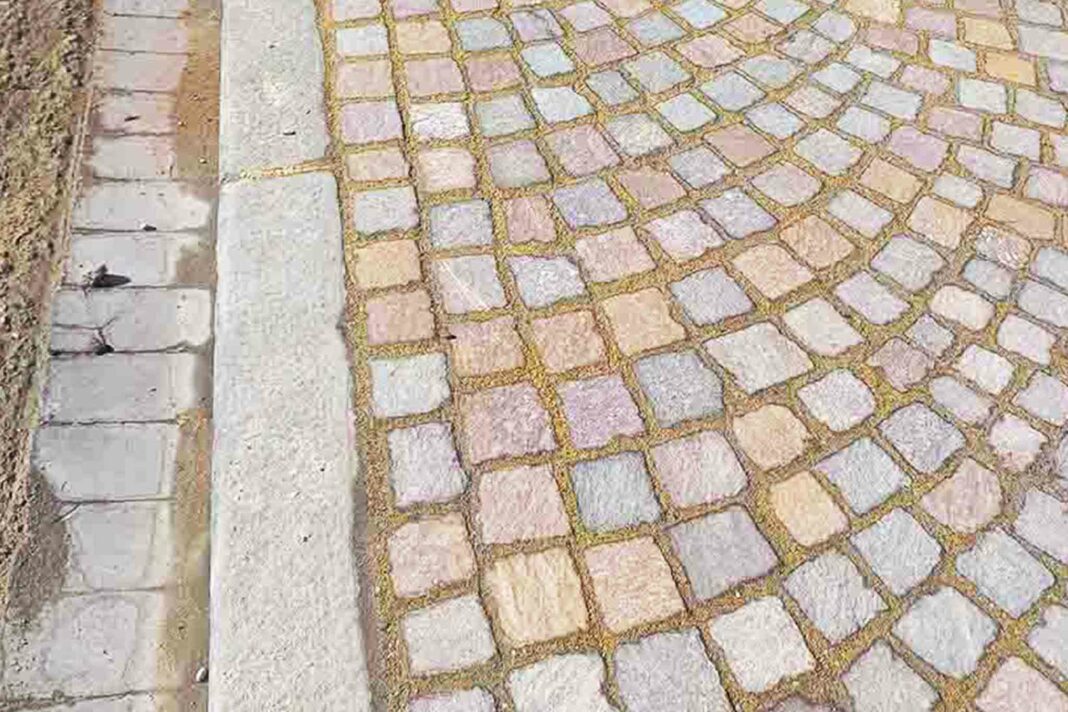 Udine rifacimento marciapiedi