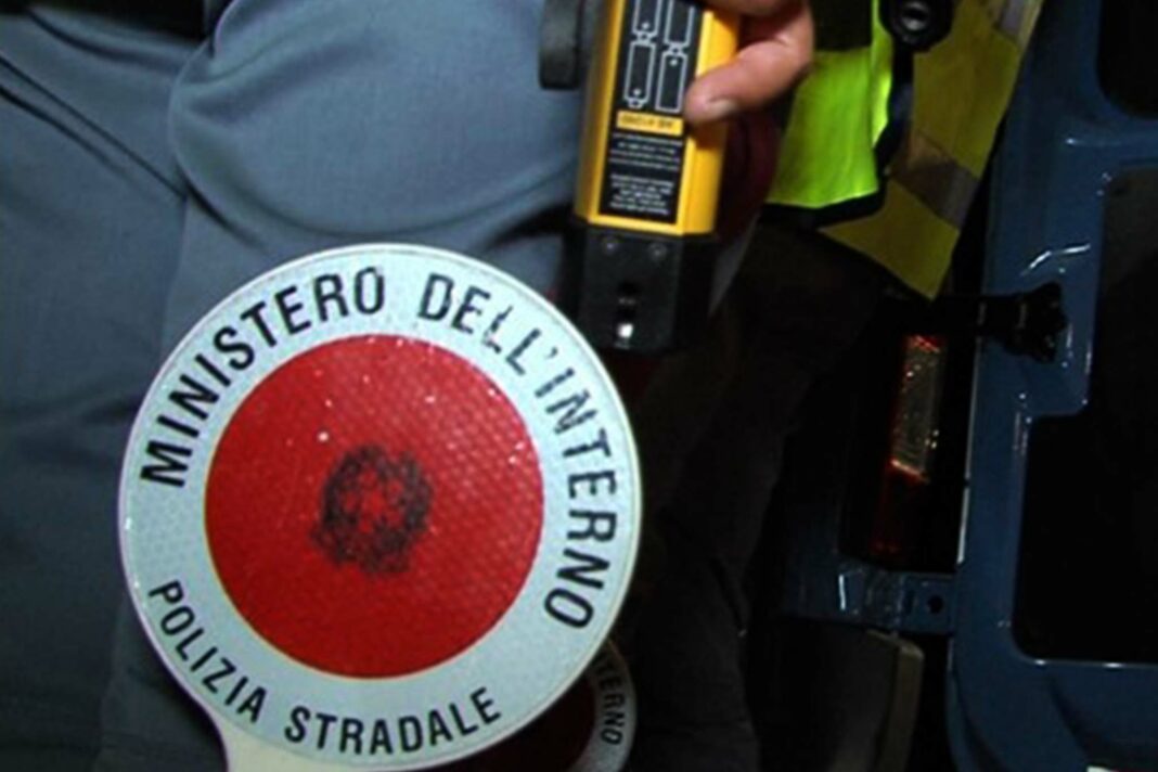 Controlli serrati Polizia A4