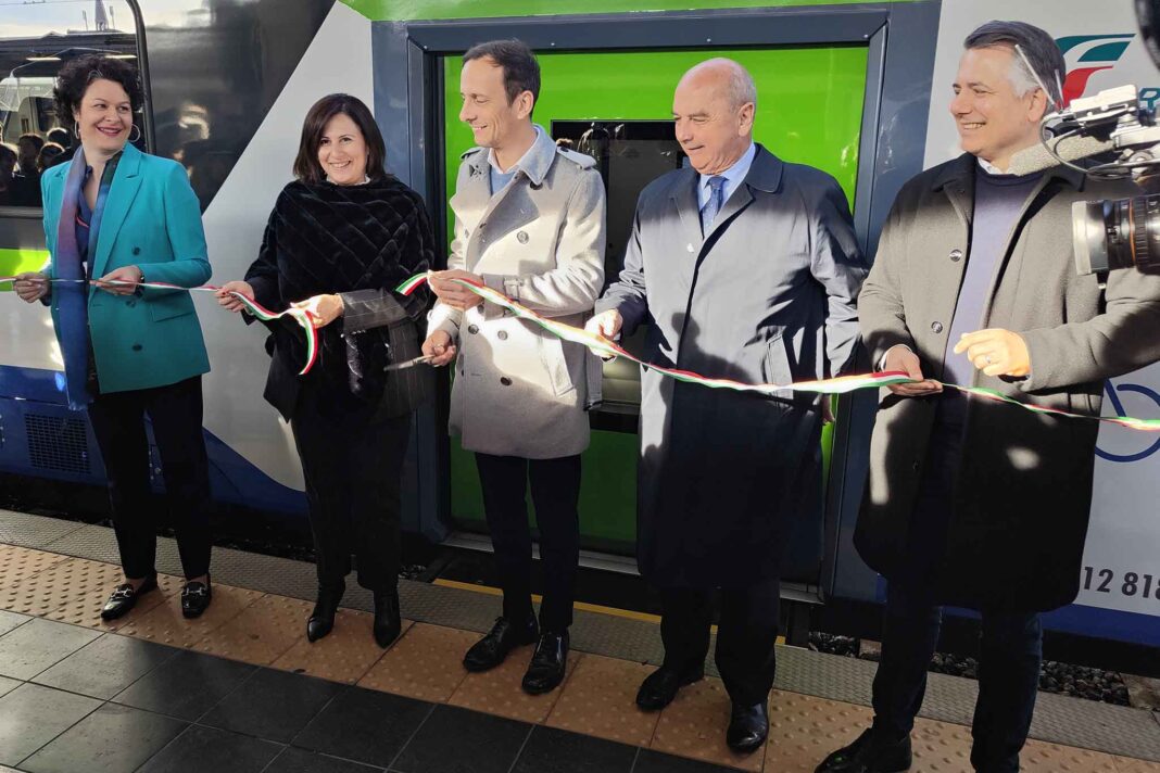Fvg-treno-ibrido-Blues