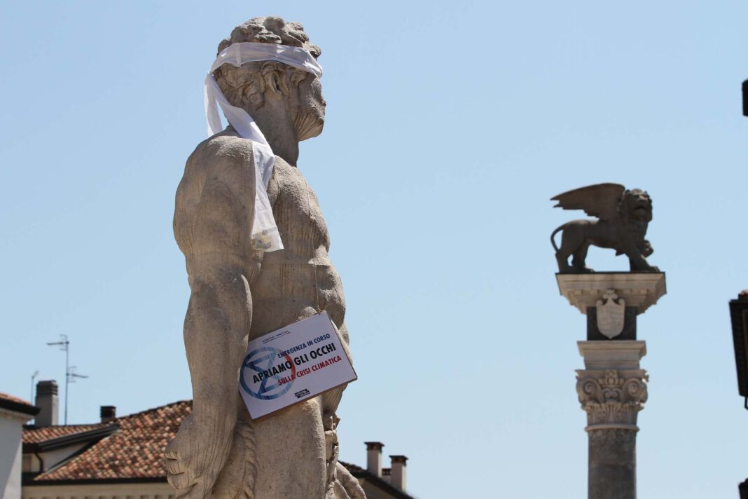 attivisti-Extinction-Rebellion-Udine